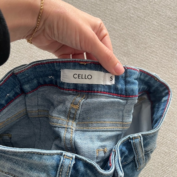 Cello Jean Shorts - Picture 3 of 3